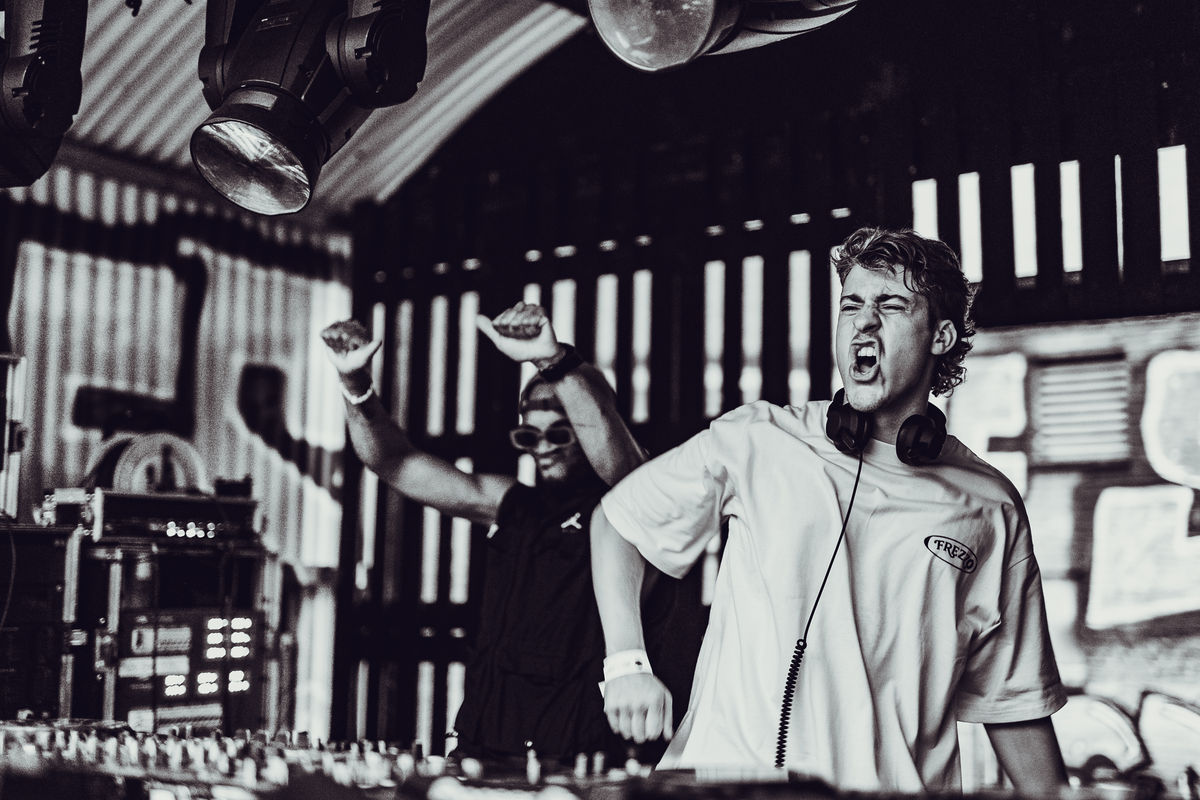 Loading... just a sec